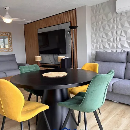 Playmon Patrick Paradise Apartment